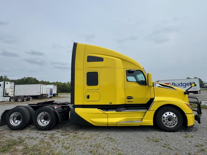 2024 Kenworth T680 photo 4