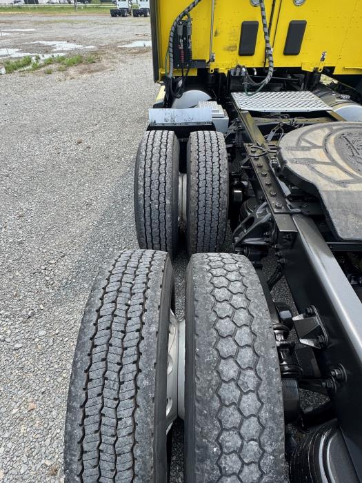 2024 Kenworth T680-9