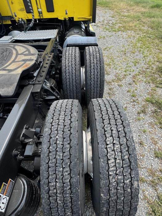 2024 Kenworth T680-10