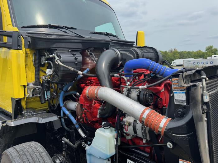 2024 Kenworth T680-12