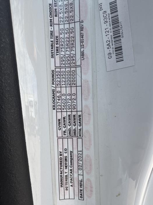 2022 Peterbilt 579-13