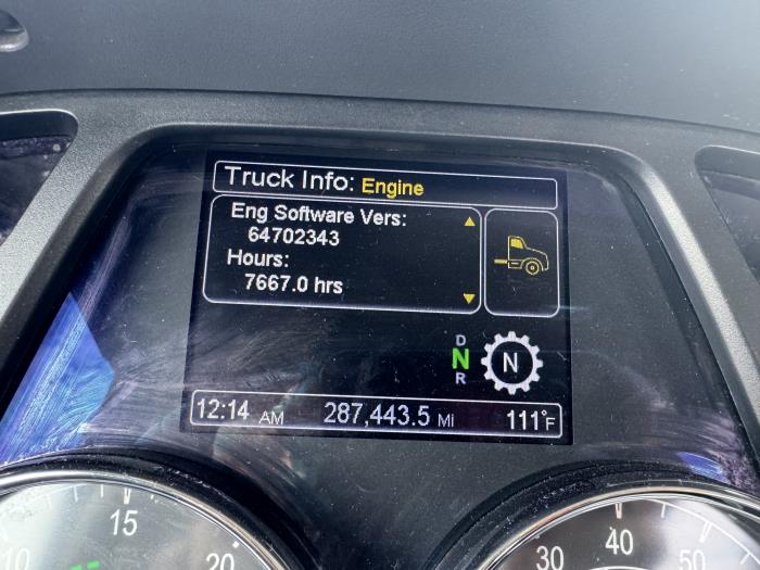 2022 Peterbilt 579-16