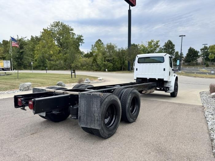 2020 Freightliner Business Class M2 106-5