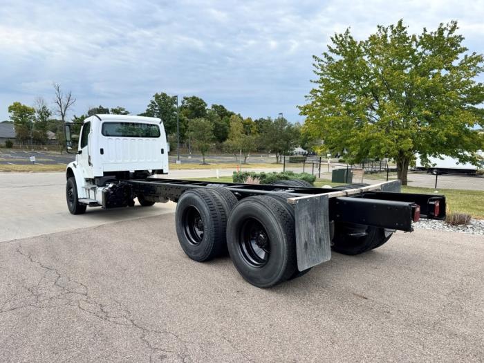 2020 Freightliner Business Class M2 106-7
