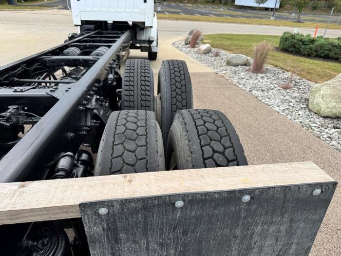 2020 Freightliner Business Class M2 106-10