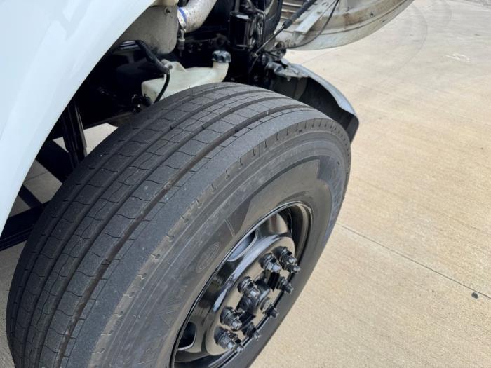 2020 Freightliner Business Class M2 106-11