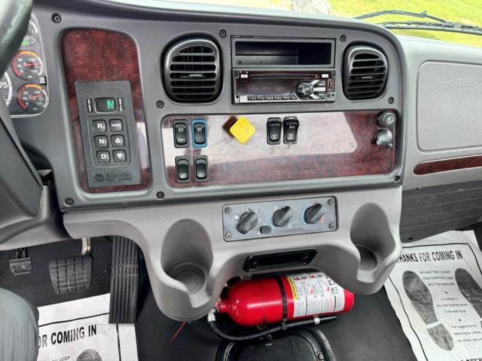 2020 Freightliner Business Class M2 106-18