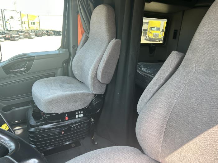 2022 International LT625-9