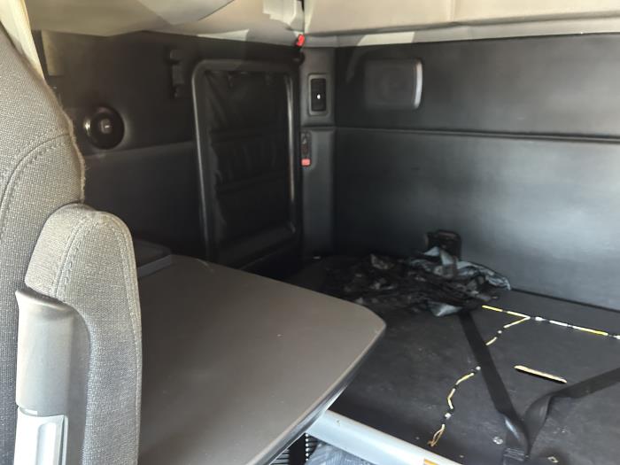 2024 Kenworth T680-31