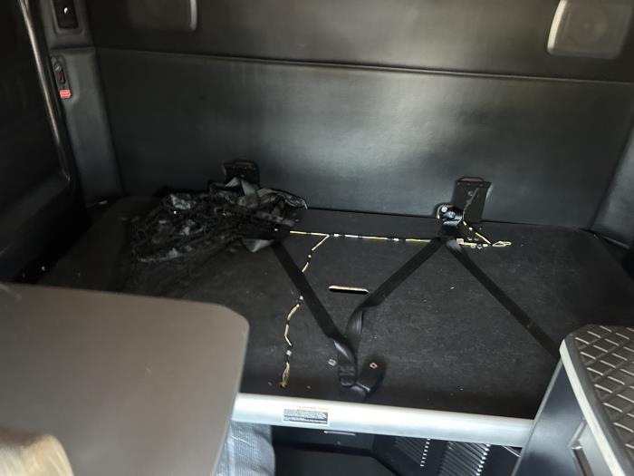 2024 Kenworth T680-32