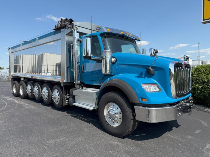 2025 International HX620-1