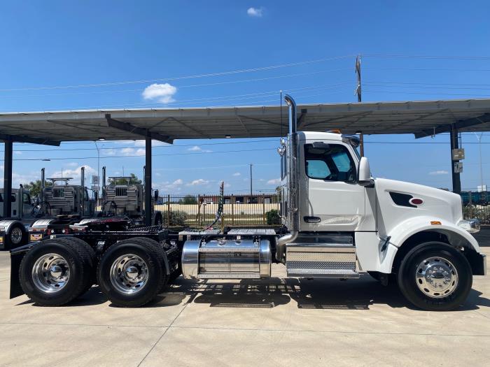 2026 Peterbilt 567-7