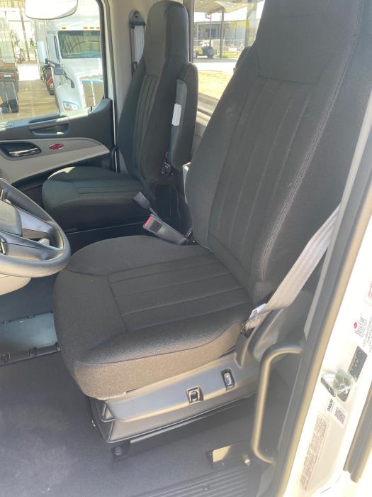 2026 Peterbilt 567-11