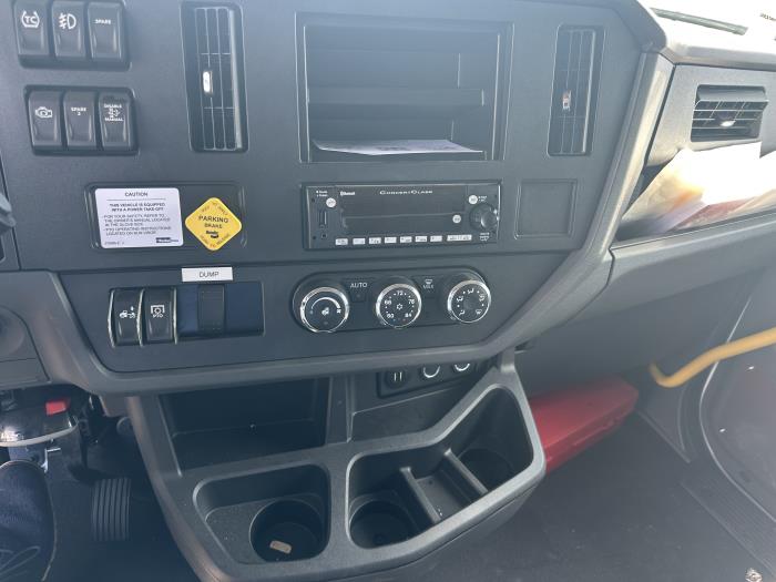 2025 Peterbilt 536-12