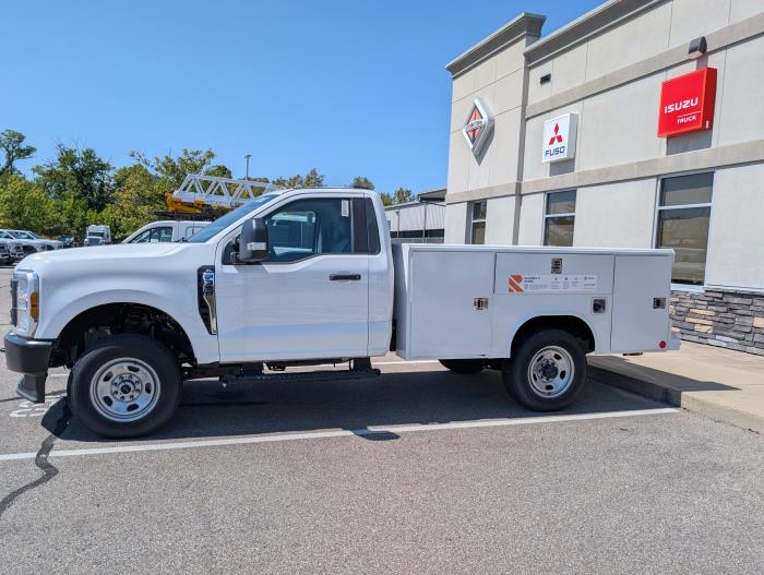 2025 Ford F-350 XL photo 3