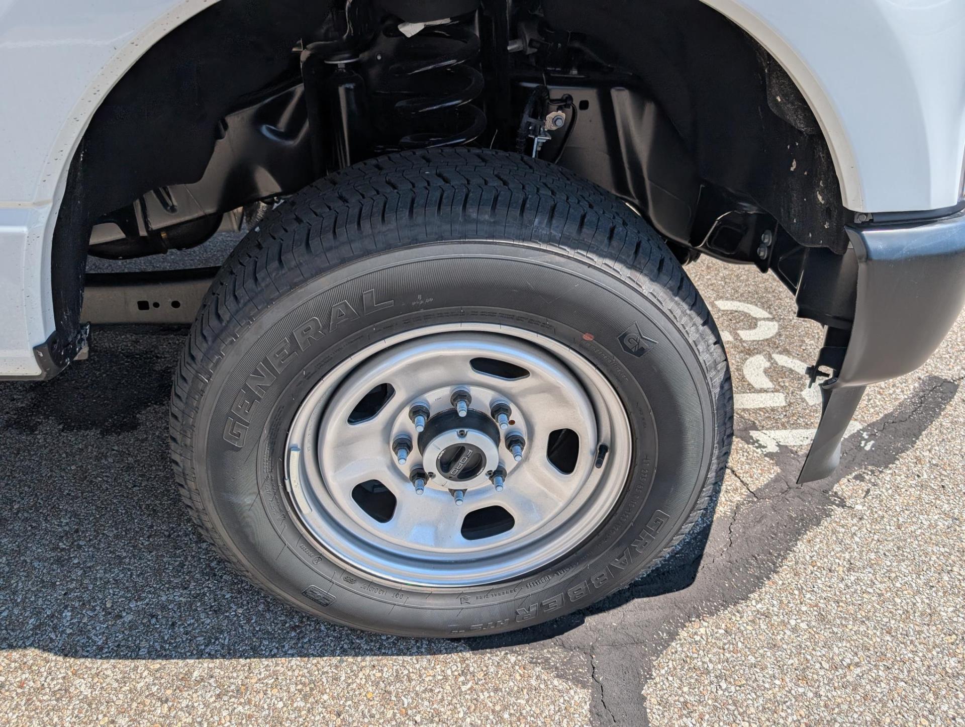 New 2025 Ford F-350 Regular Cab 4x4 Reading U108-SWs 9' Service Truck for sale #1890833 - photo 12