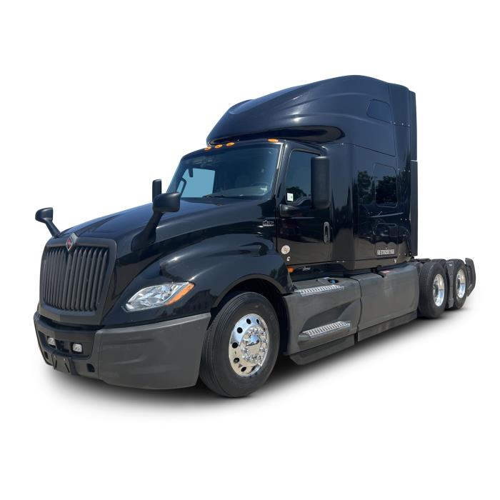 2022 International LT625-0