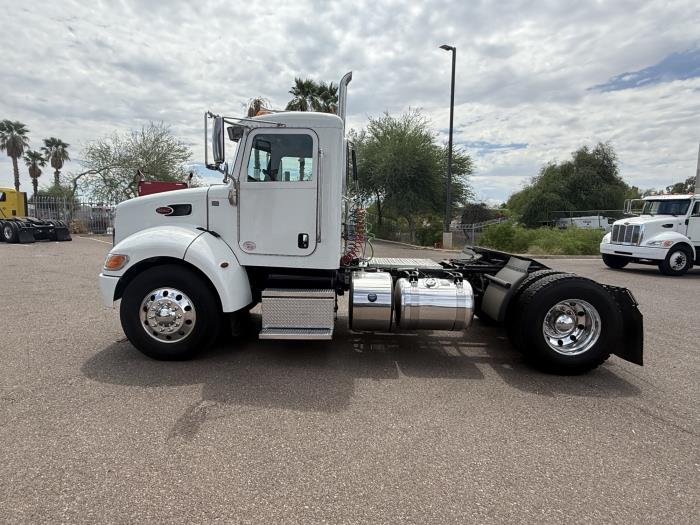 2019 Peterbilt 337-2