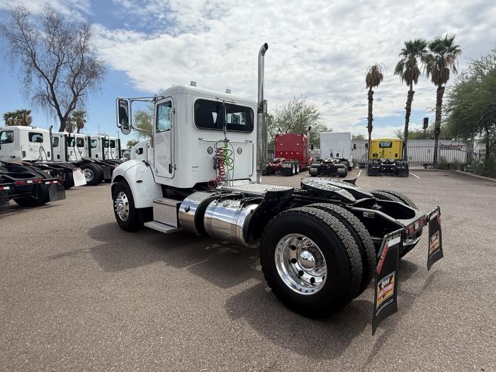 2019 Peterbilt 337-3