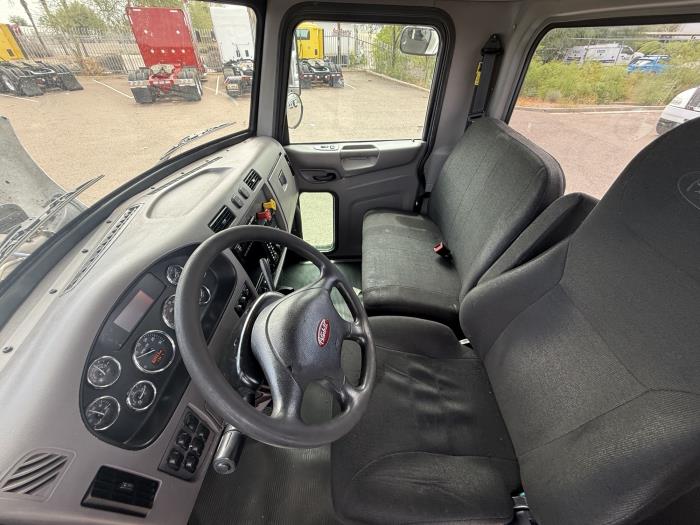 2019 Peterbilt 337-13