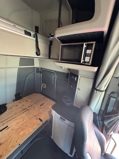 2026 Peterbilt 579-27