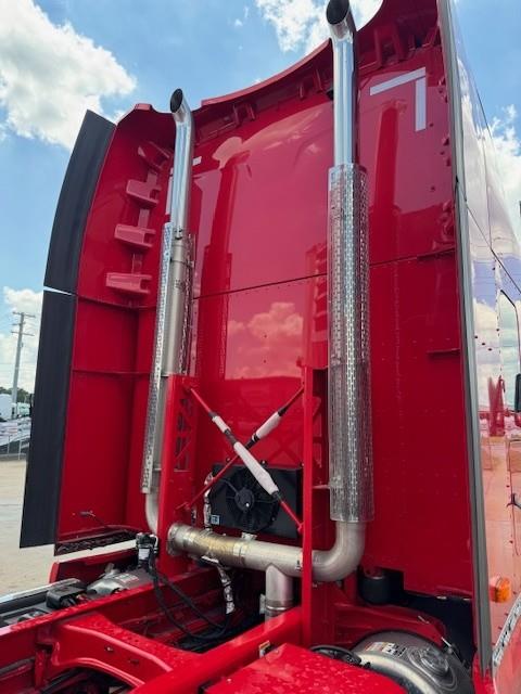 2026 Peterbilt 579-8