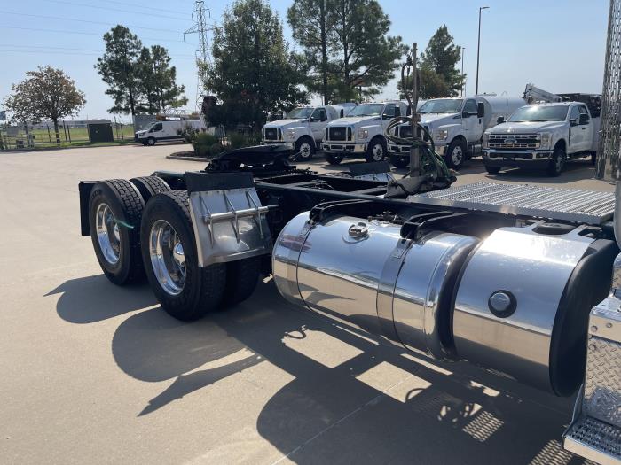 2015 Peterbilt 389-5