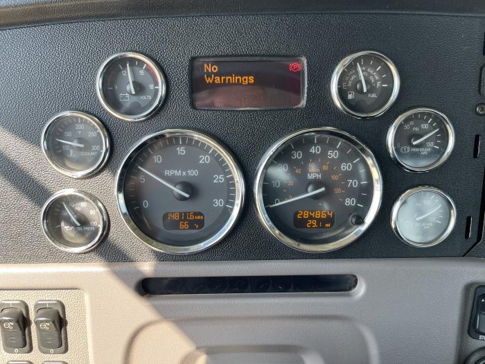 2015 Peterbilt 389-18