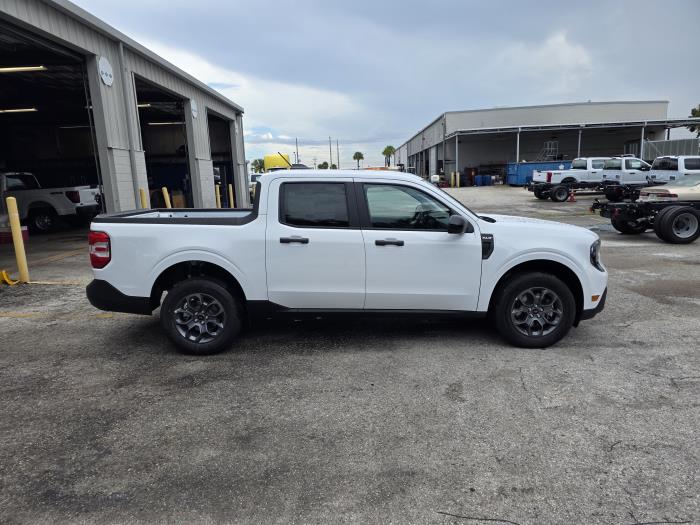 2025 Ford Maverick-4