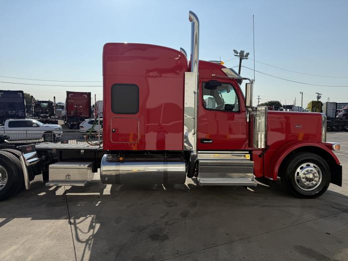 2026 Peterbilt 589-10