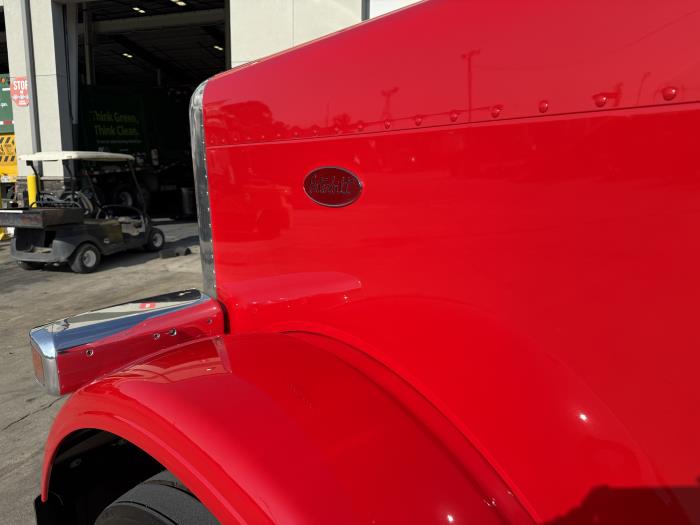 2026 Peterbilt 589-15
