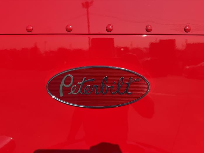 2026 Peterbilt 589-16