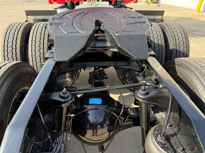 2026 Peterbilt 589-23