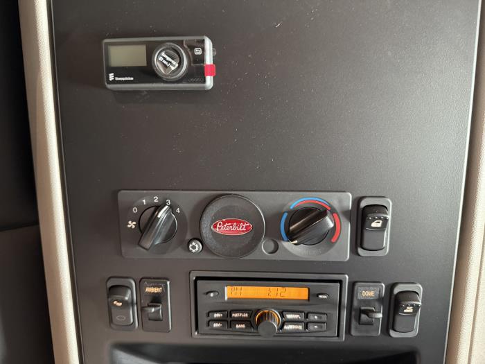 2026 Peterbilt 589-52