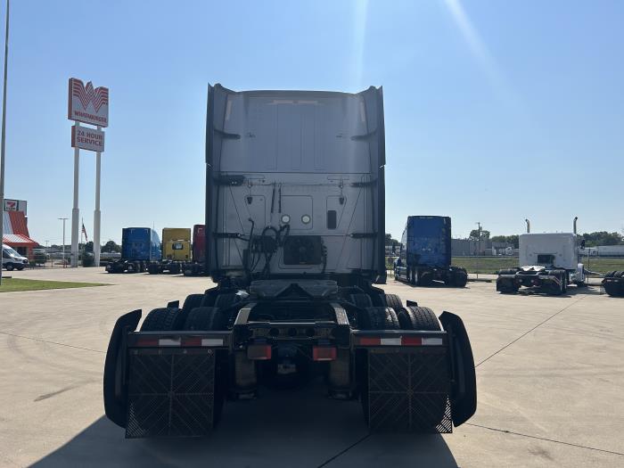 2022 International LT625-5