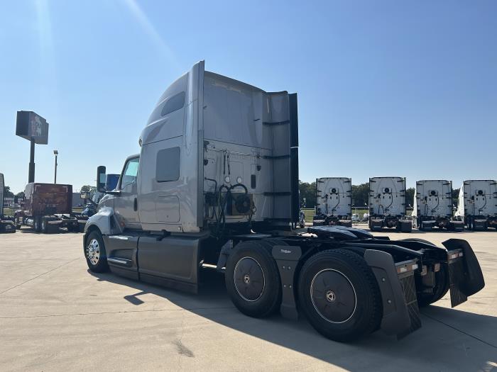 2022 International LT625-6