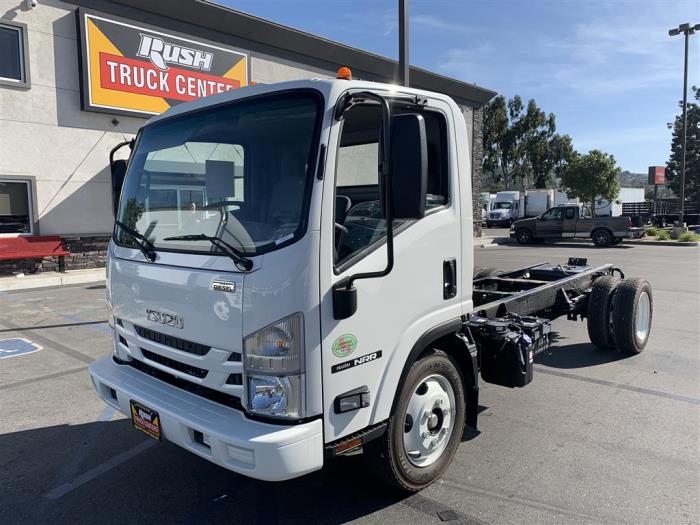 2024 Isuzu NRR Standard photo 2