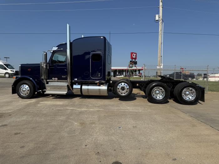 2026 Peterbilt 589-6