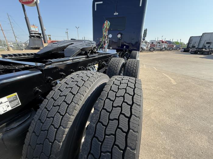 2026 Peterbilt 589-17