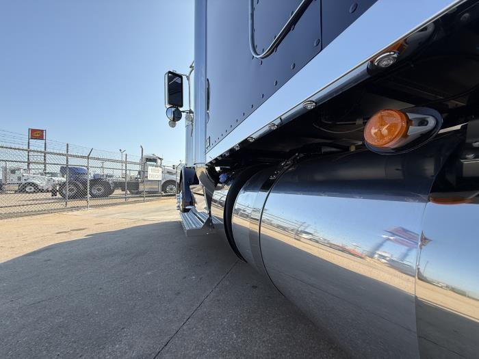 2026 Peterbilt 589-20