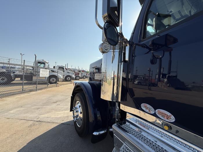 2026 Peterbilt 589-21