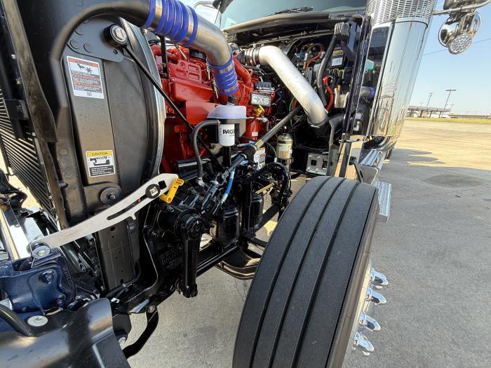 2026 Peterbilt 589-25