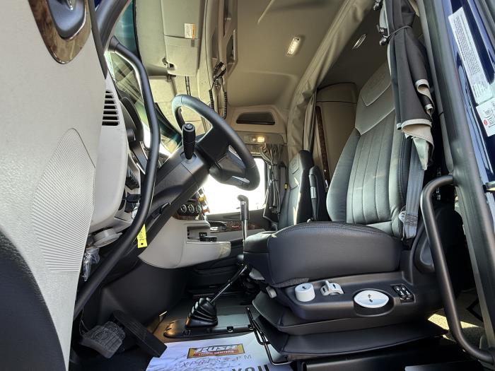 2026 Peterbilt 589-27