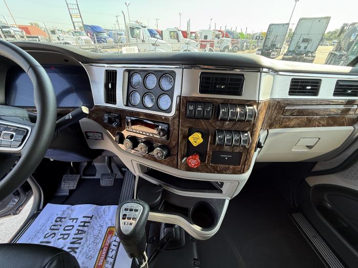 2026 Peterbilt 589-35