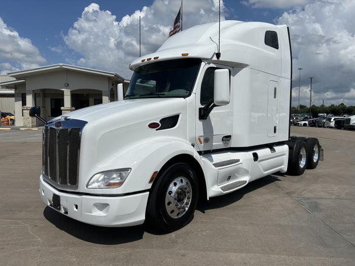 2022 Peterbilt 579-1