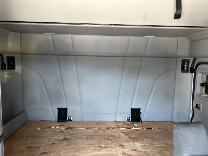 2022 Peterbilt 579-33