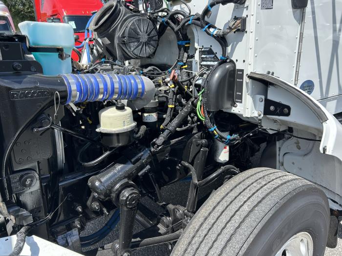 2020 Peterbilt 337-13