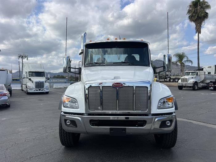 2026 Peterbilt 548-2
