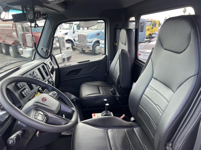 2026 Peterbilt 548-26