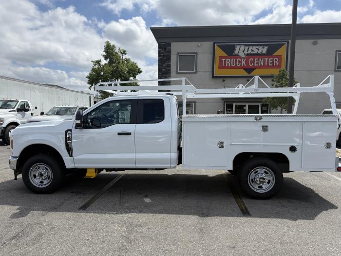 2026 Ford F-350 XL photo 3